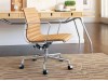 кресло офисное Eames Ribbed EA117